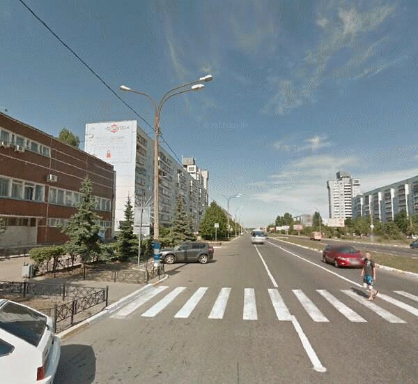 Банкомат Сбербанка России по адресу просп. Ленинского Комсомола,  28